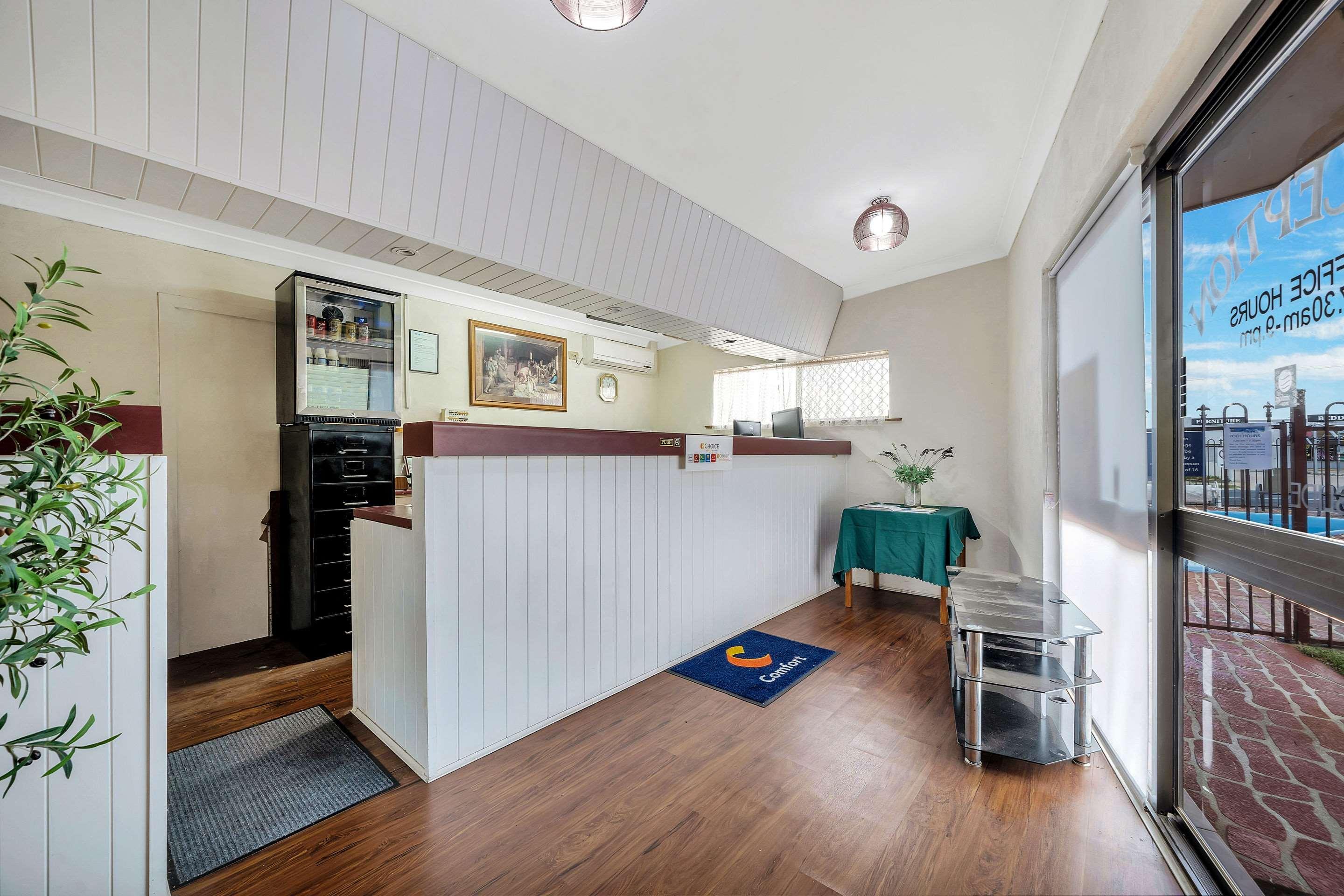 Warwick Settlers Inn Экстерьер фото