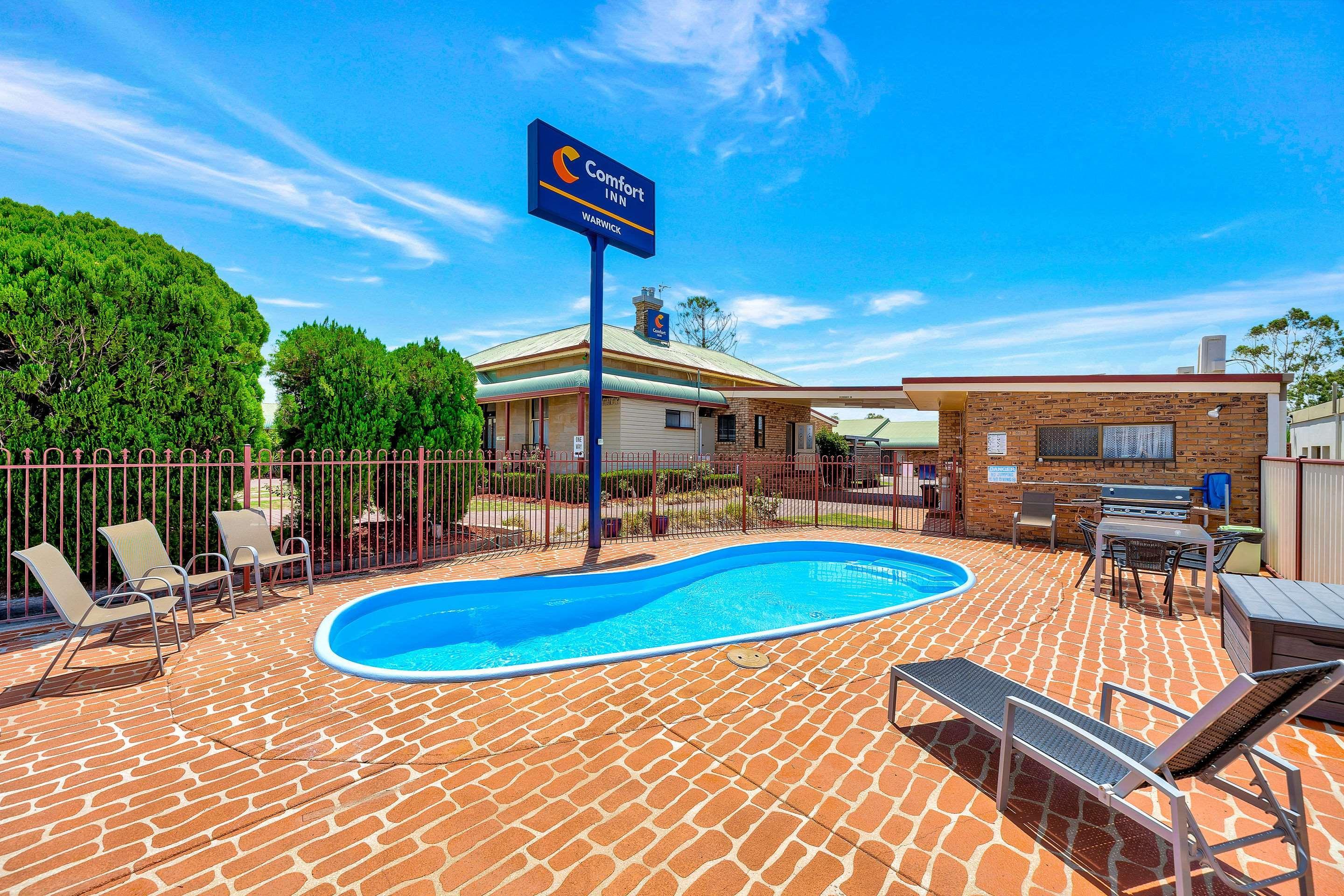 Warwick Settlers Inn Экстерьер фото