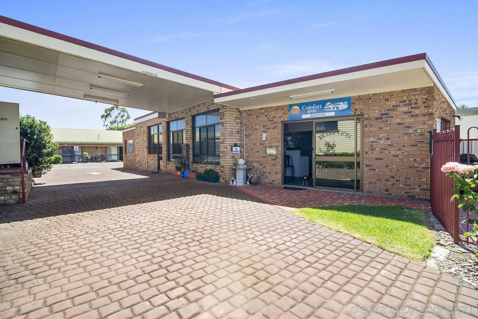 Warwick Settlers Inn Экстерьер фото